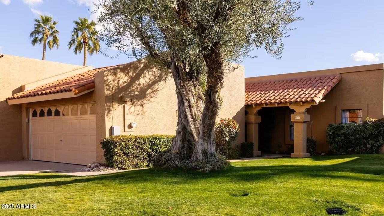 9073 E Evans Dr - Photo 2 of 19