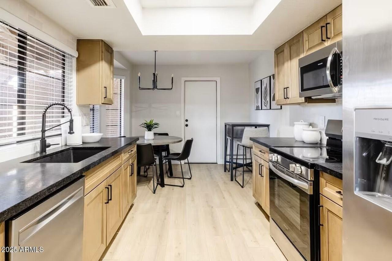 9073 E Evans Dr - Photo 3 of 19