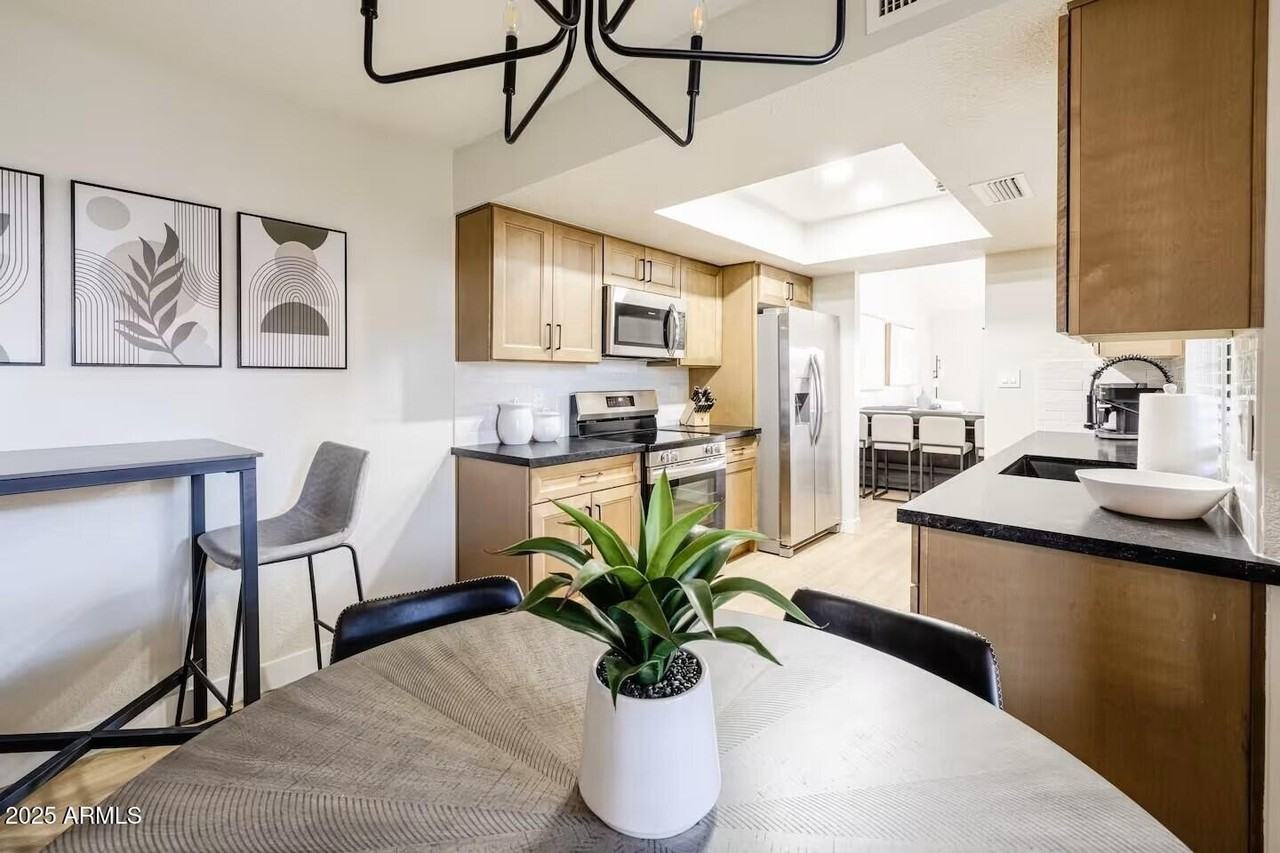 9073 E Evans Dr - Photo 4 of 19