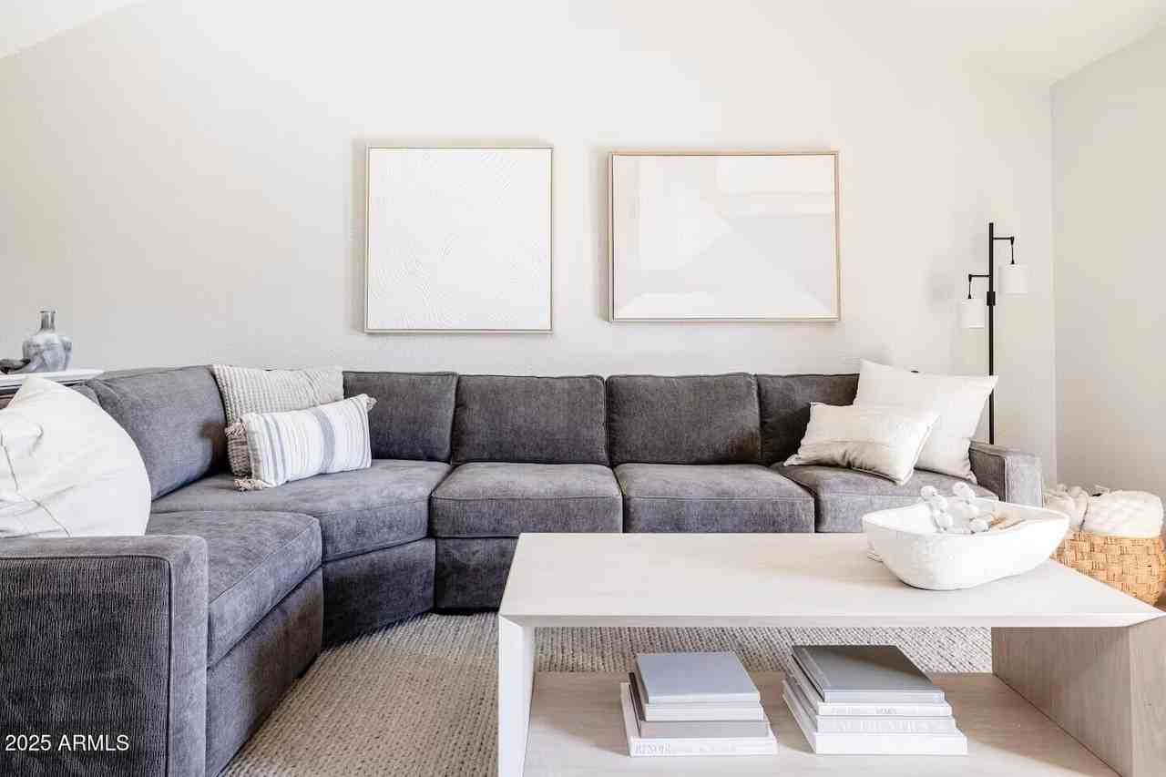 9073 E Evans Dr - Photo 7 of 19