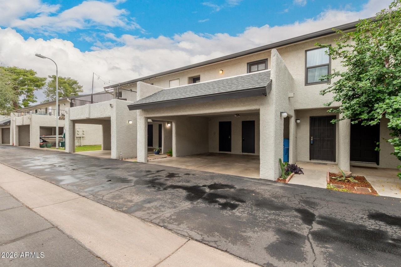 3136 N 38th St Unit 10 - Photo 7 of 34