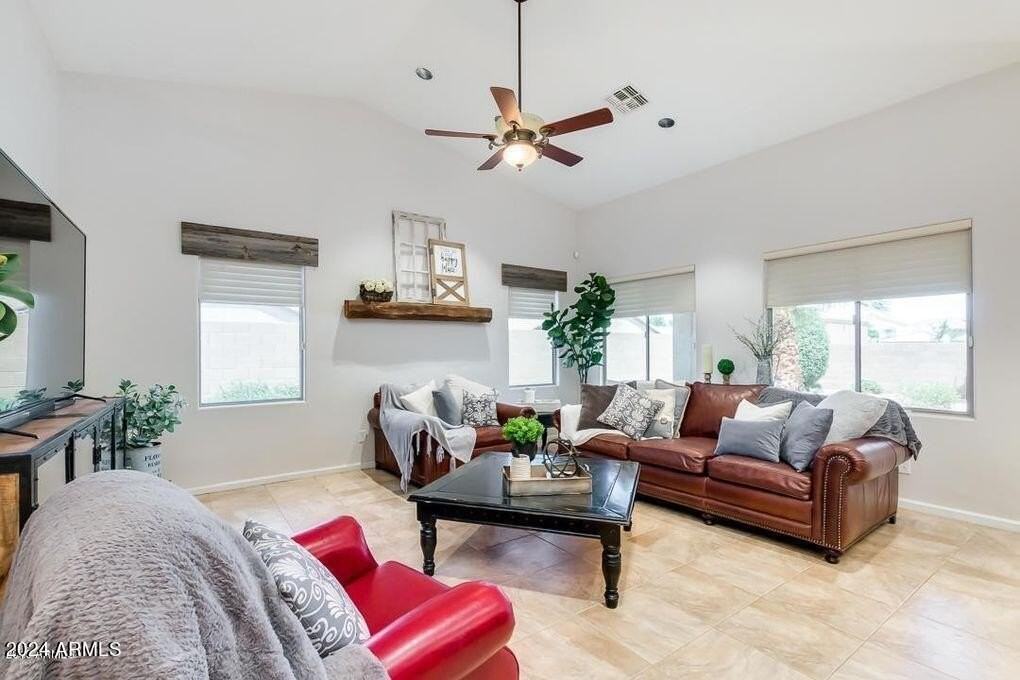 2298 E Ebony Dr - Photo 3 of 21