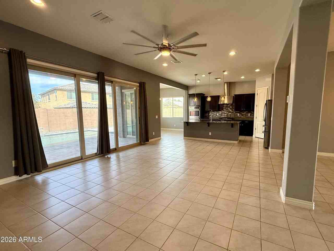 7306 S Lancaster St - Photo 7 of 22