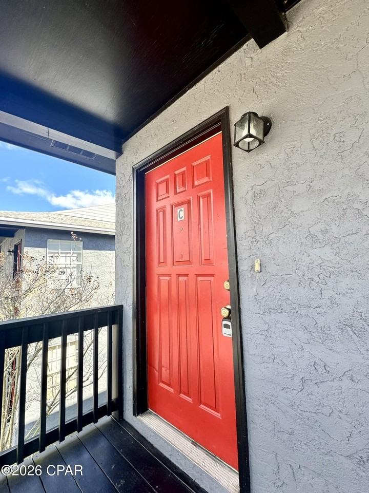 7718 E Highway 22 Apt C - Photo 3 of 25