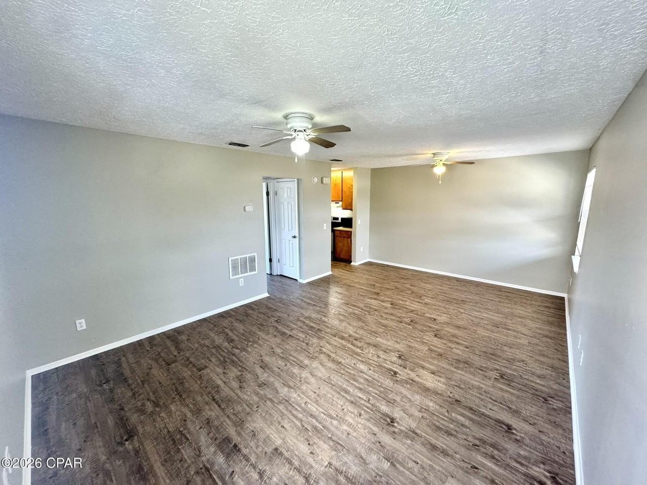 7718 E Highway 22 Apt C - Photo 4 of 25