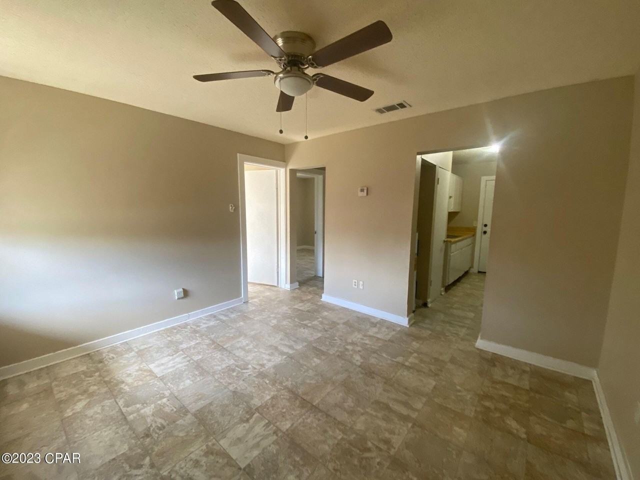 619 E 13th St - Photo 6 of 8