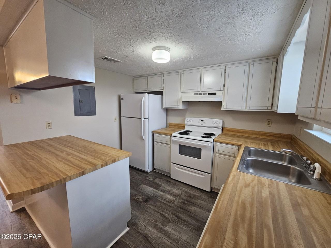 6401 Lenawee St - Photo 4 of 12