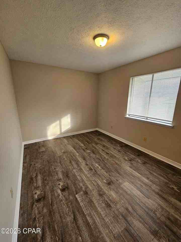 6401 Lenawee St - Photo 7 of 12