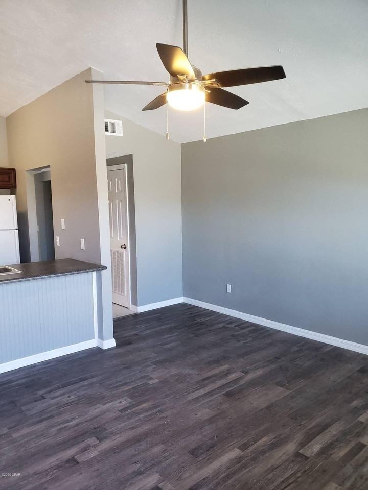 407 Viola Ave - Photo 4 of 21