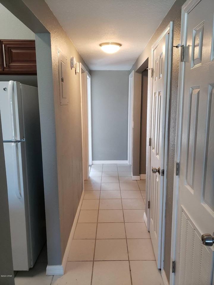 407 Viola Ave - Photo 7 of 21