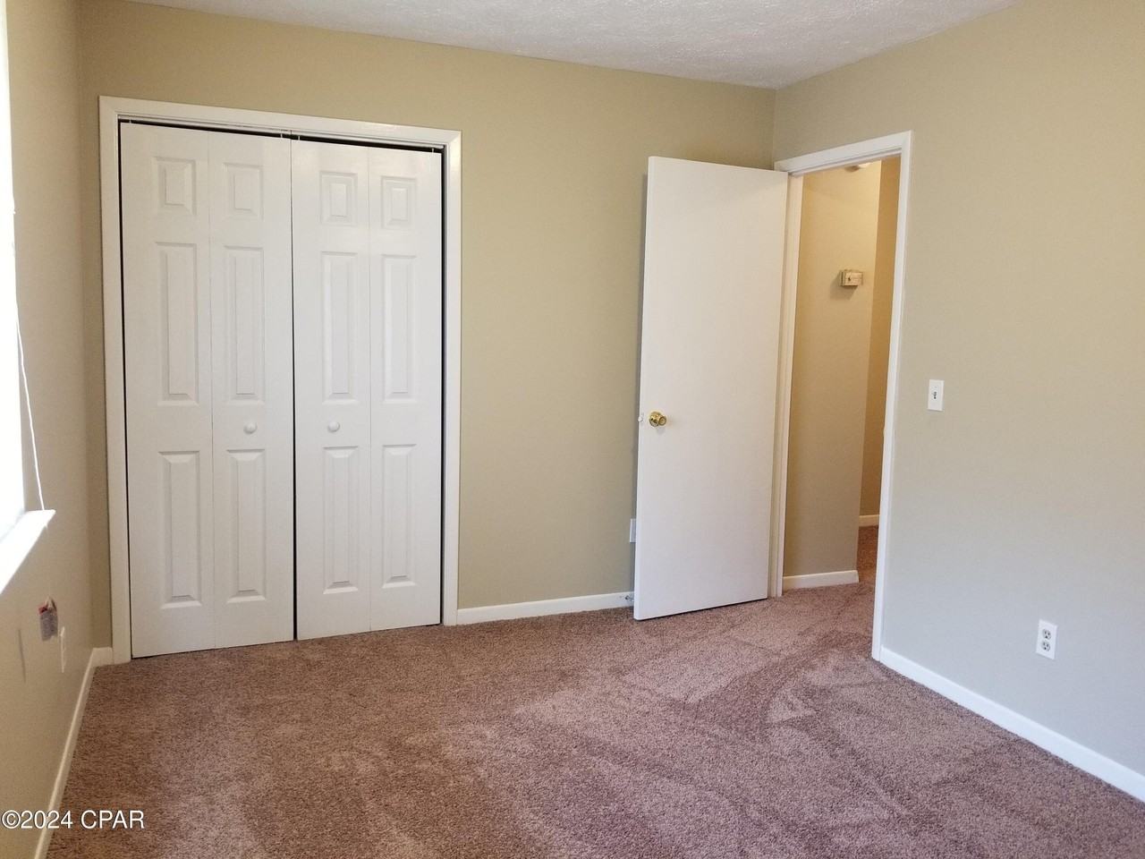 6415 Lenawee St - Photo 4 of 10