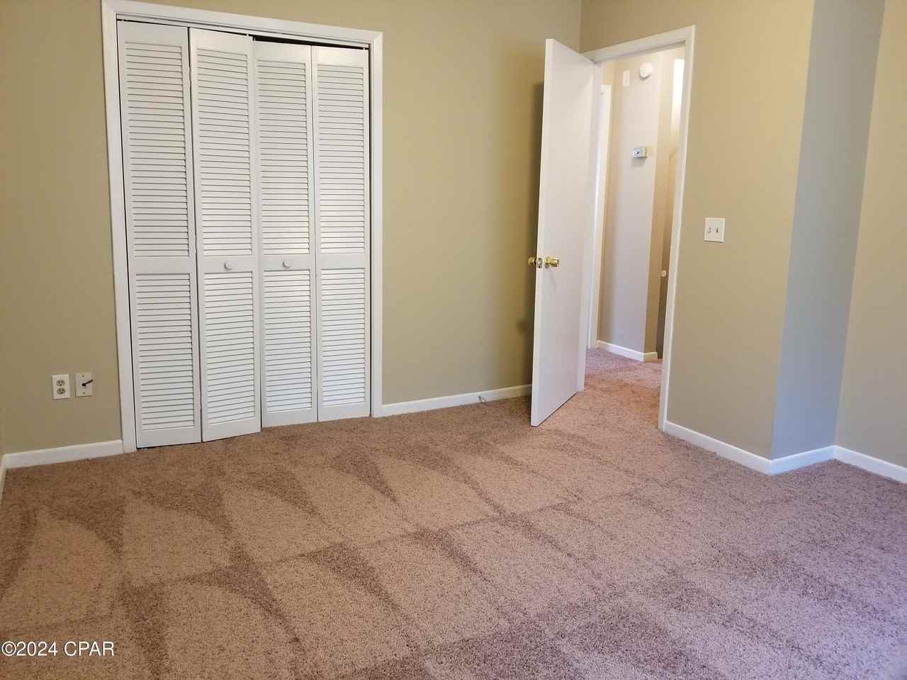 6415 Lenawee St - Photo 5 of 10