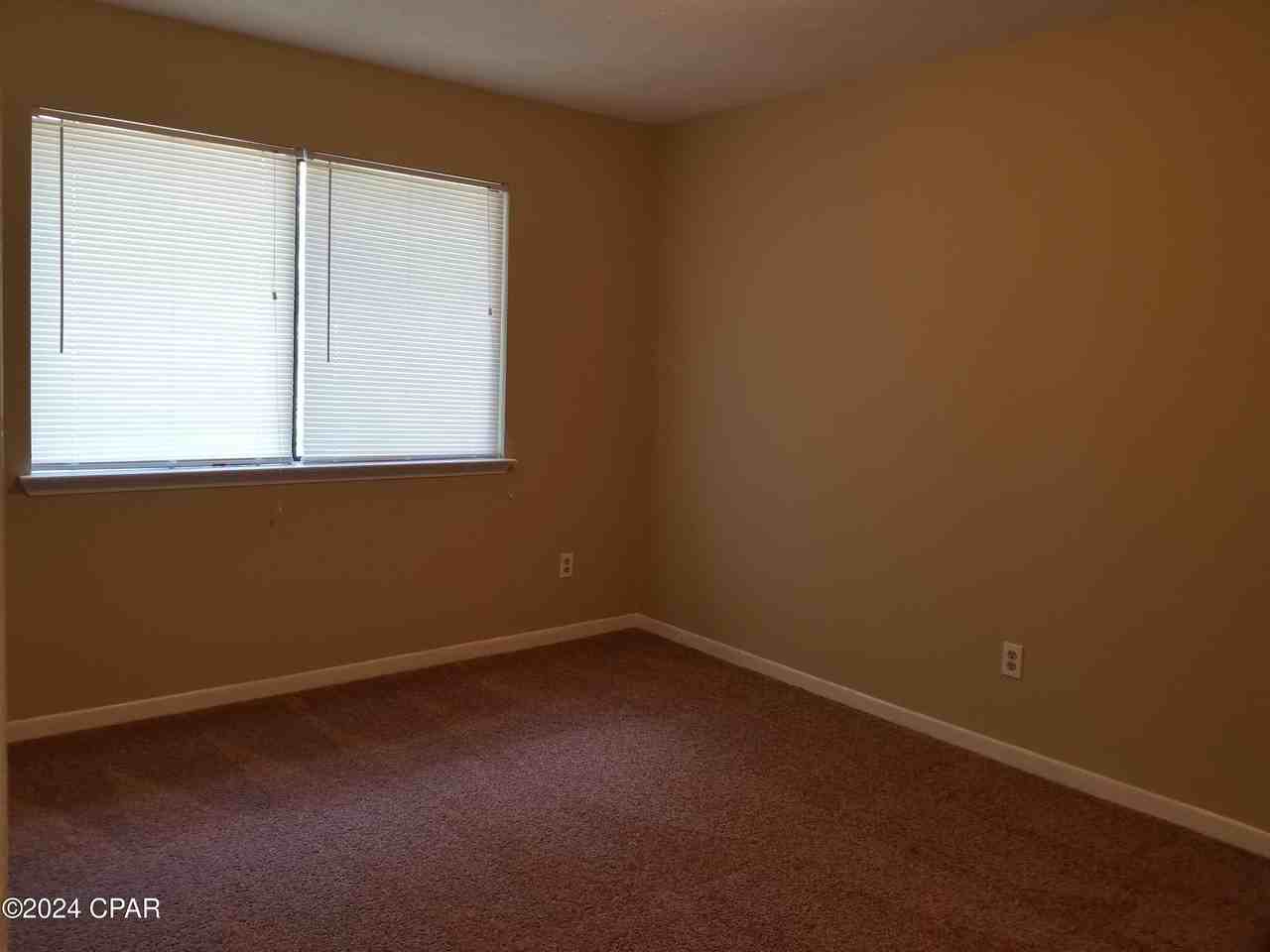 6415 Lenawee St - Photo 6 of 10