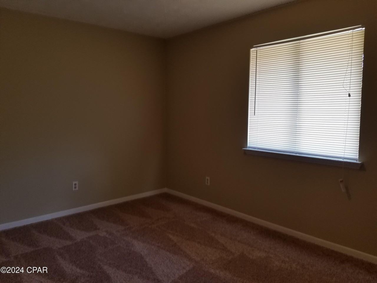 6415 Lenawee St - Photo 7 of 10