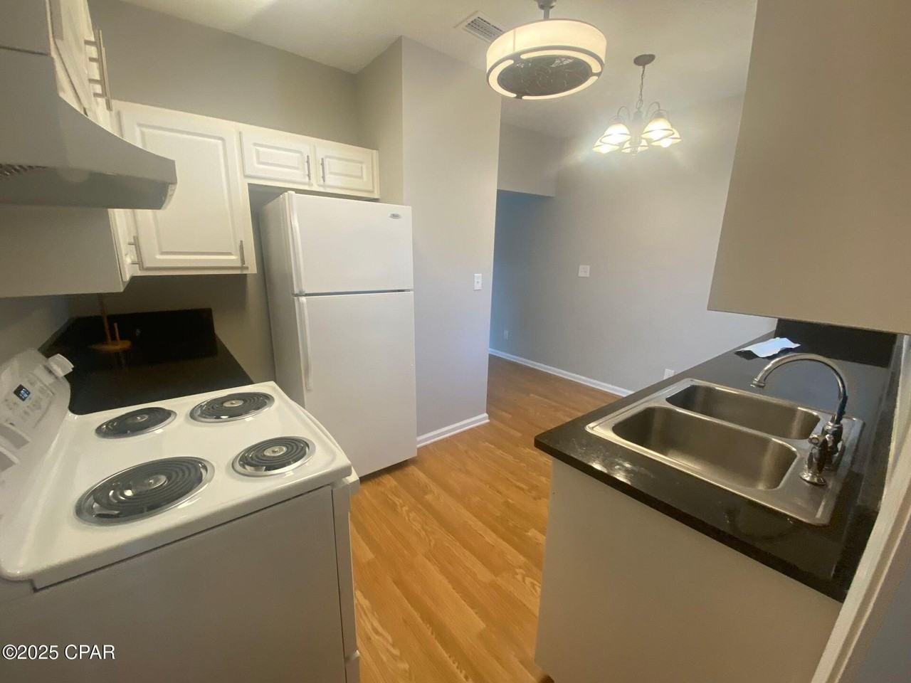 378 Massalina Dr - Photo 5 of 12