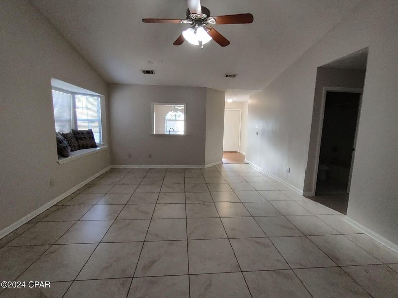 1604 Vecuna Cir - Photo 3 of 13