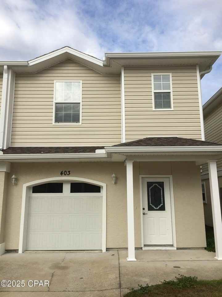 407 Judy Pl - Photo 2 of 15