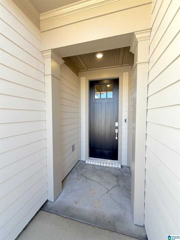 214 Stockyard Cir - Photo 4 of 44