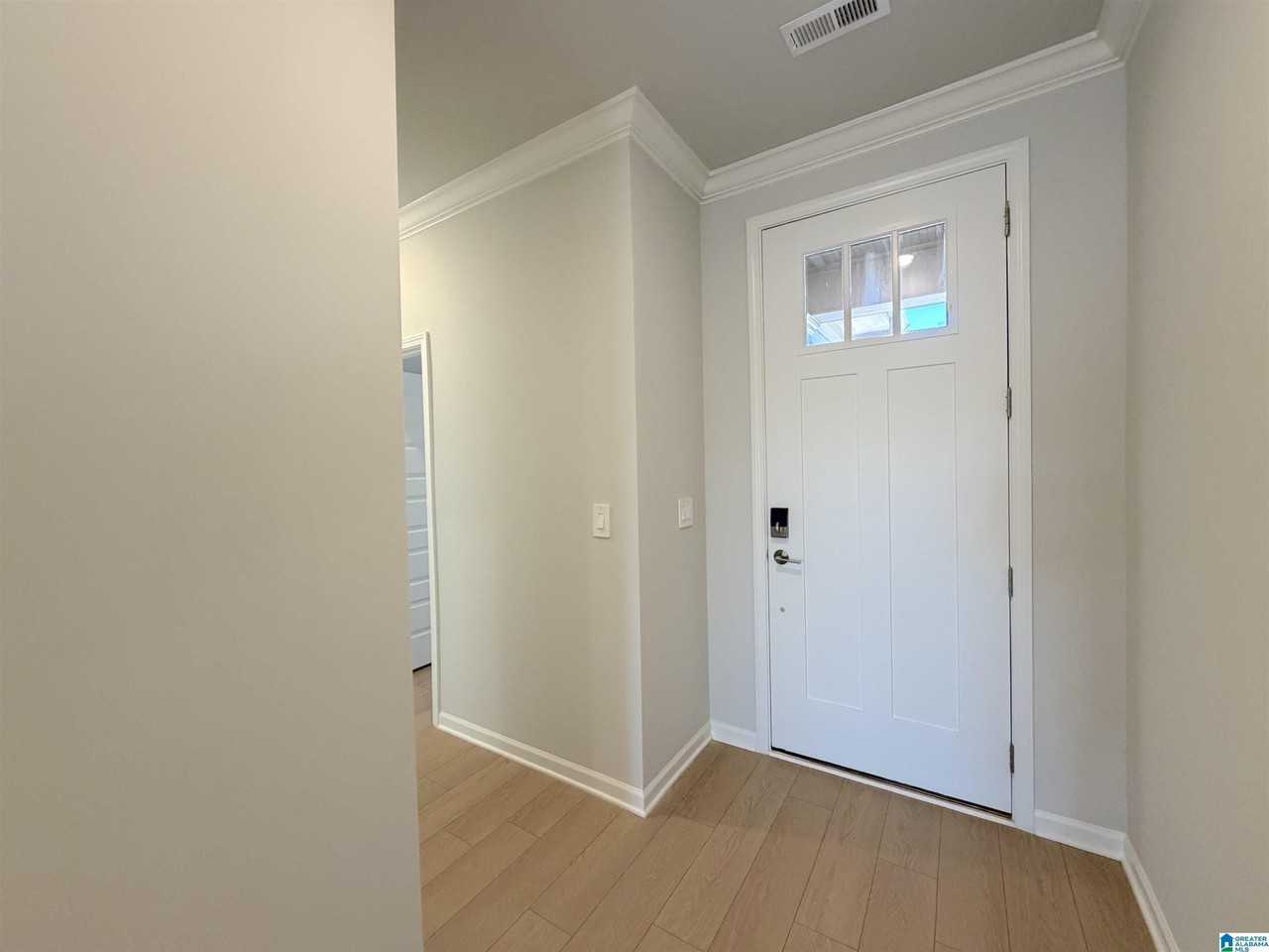 214 Stockyard Cir - Photo 5 of 44