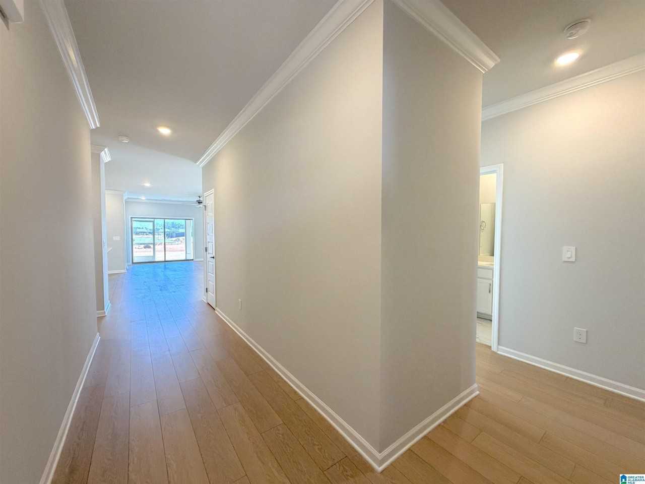 214 Stockyard Cir - Photo 6 of 44