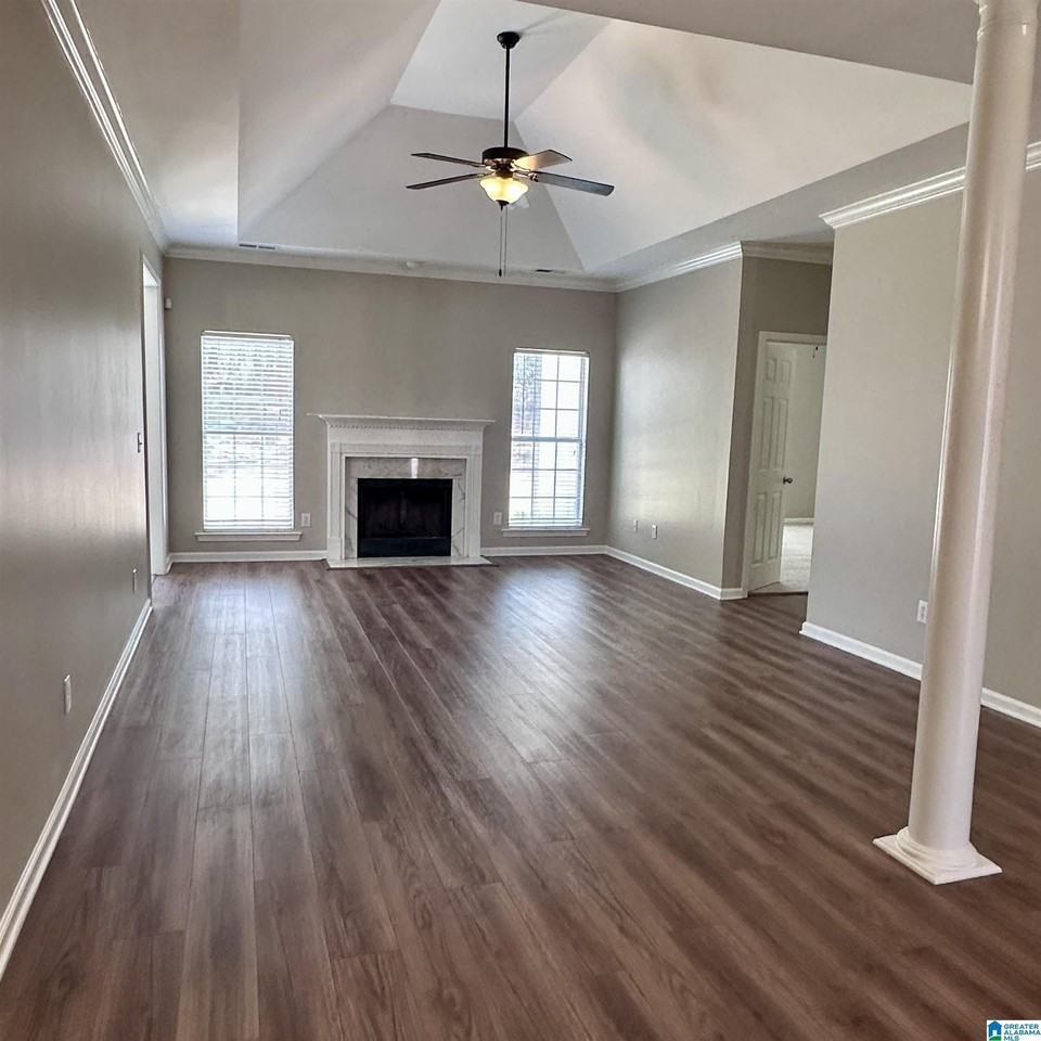 384 Savannah Cir - Photo 2 of 19