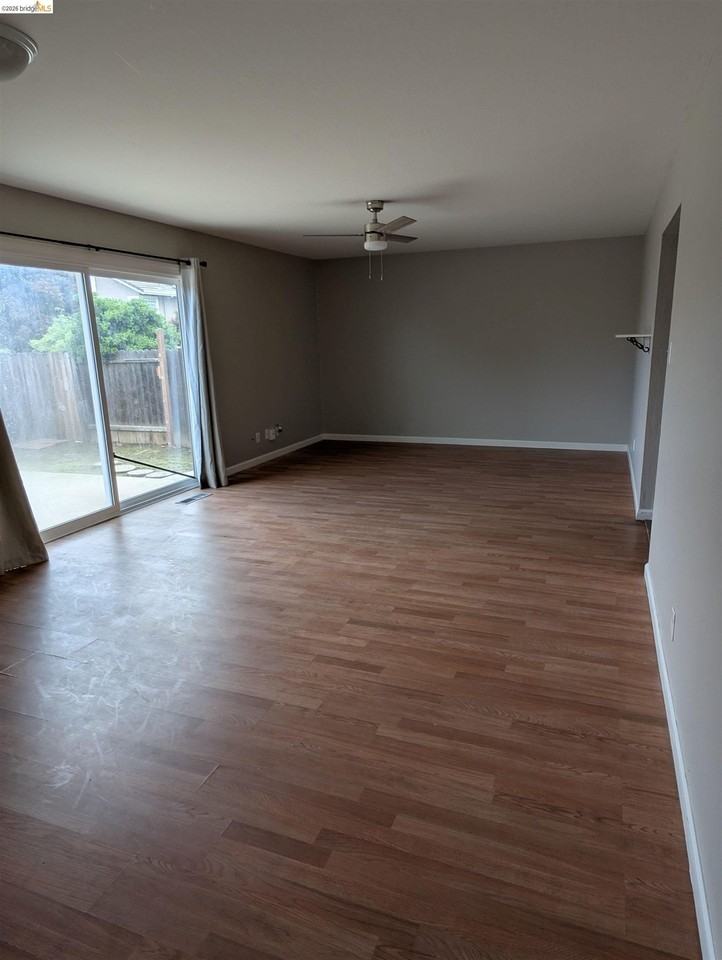 1504 Mission Dr - Photo 4 of 8