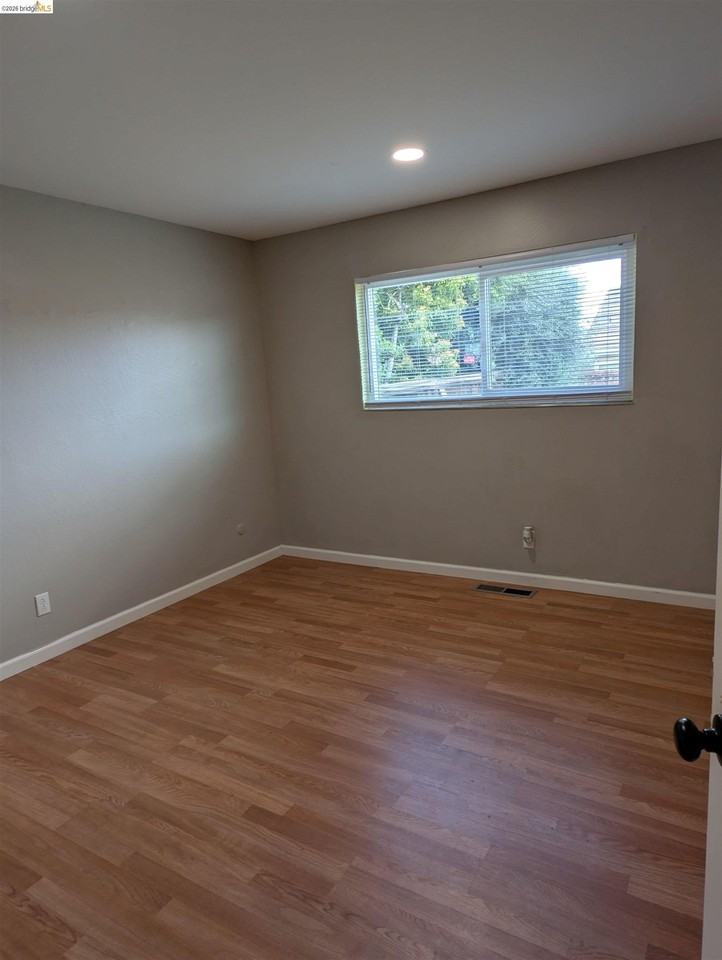 1504 Mission Dr - Photo 7 of 8