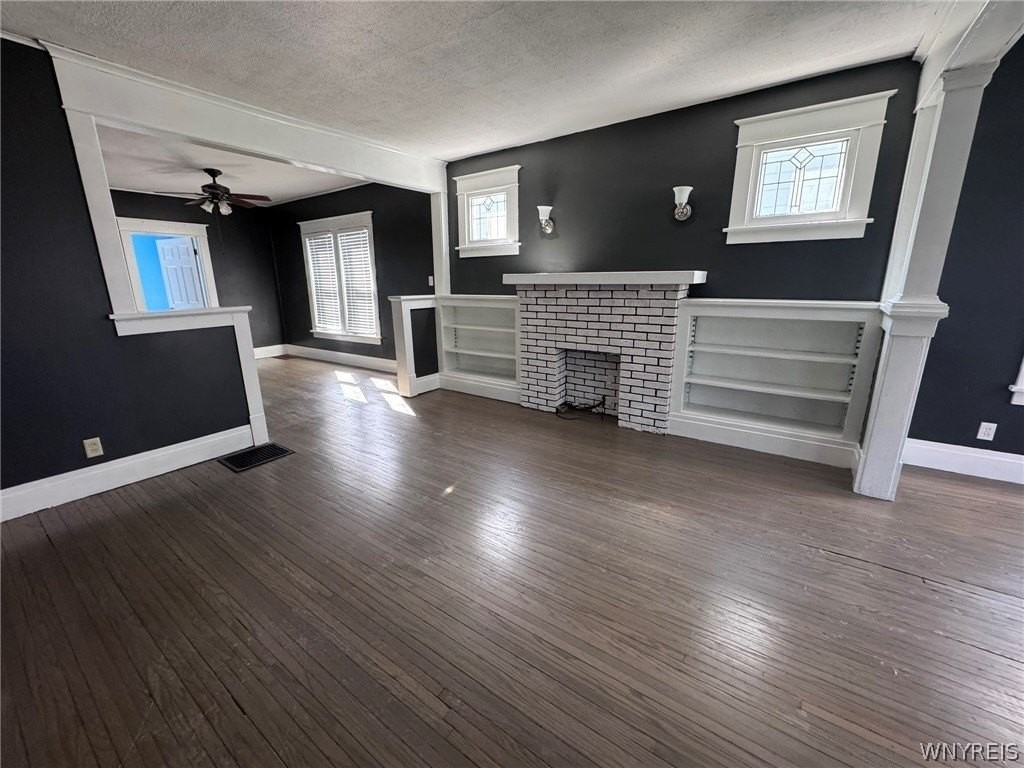 55 Parkwood Avenue unit: Lower - Photo 7 of 40