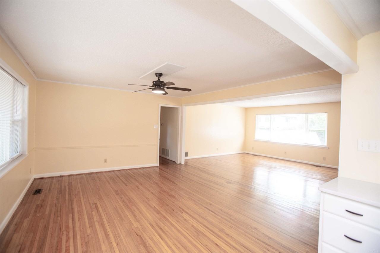 5010 Glenmere Rd - Photo 6 of 34