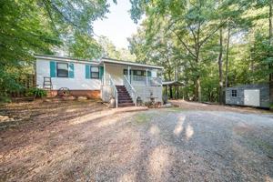 featured image of 10 1st St