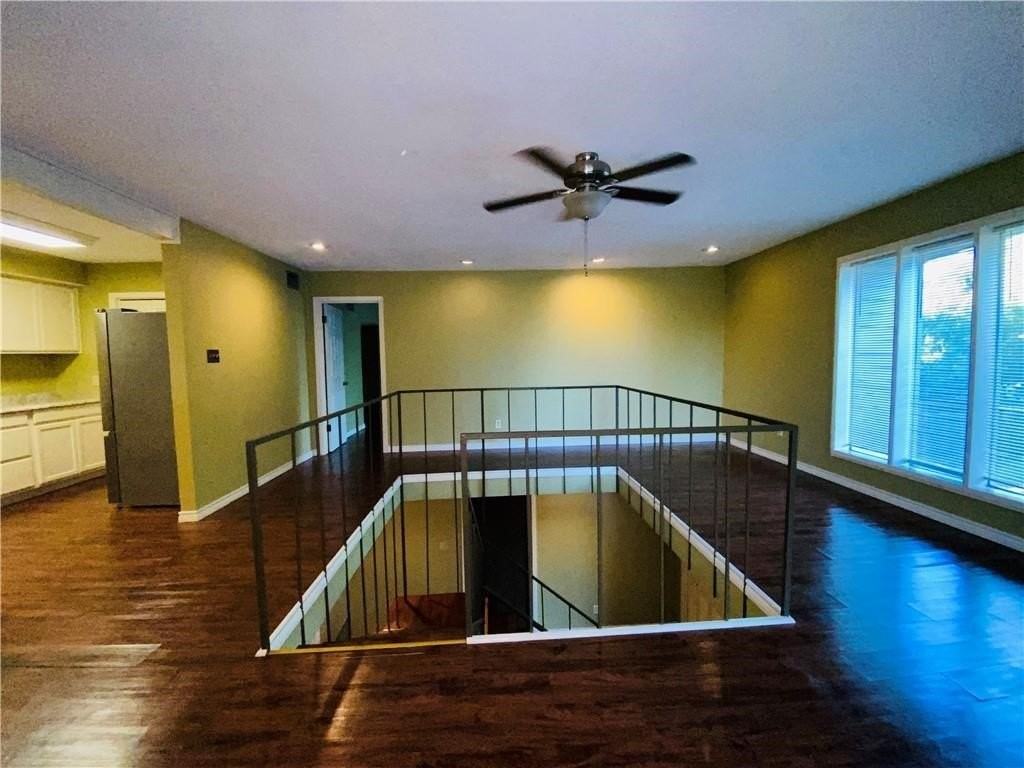 310 Sunset St - Photo 3 of 18