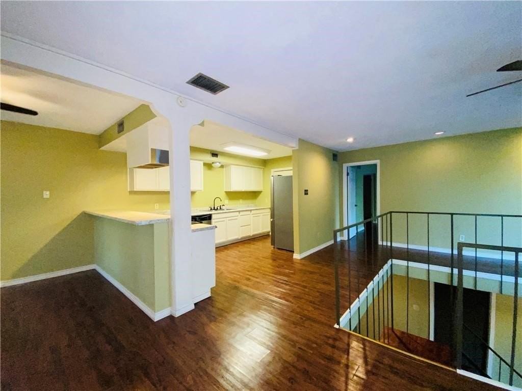 310 Sunset St - Photo 5 of 18