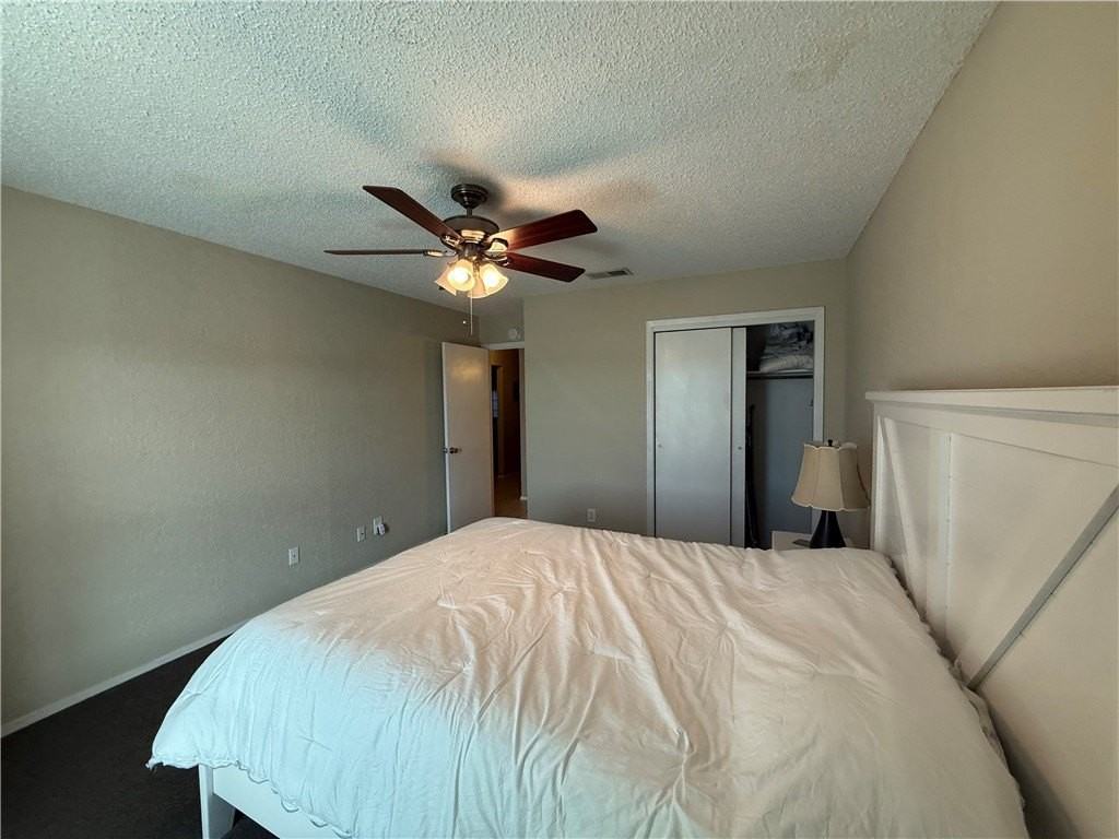 7201 Sparkle Sea Dr - Photo 5 of 20