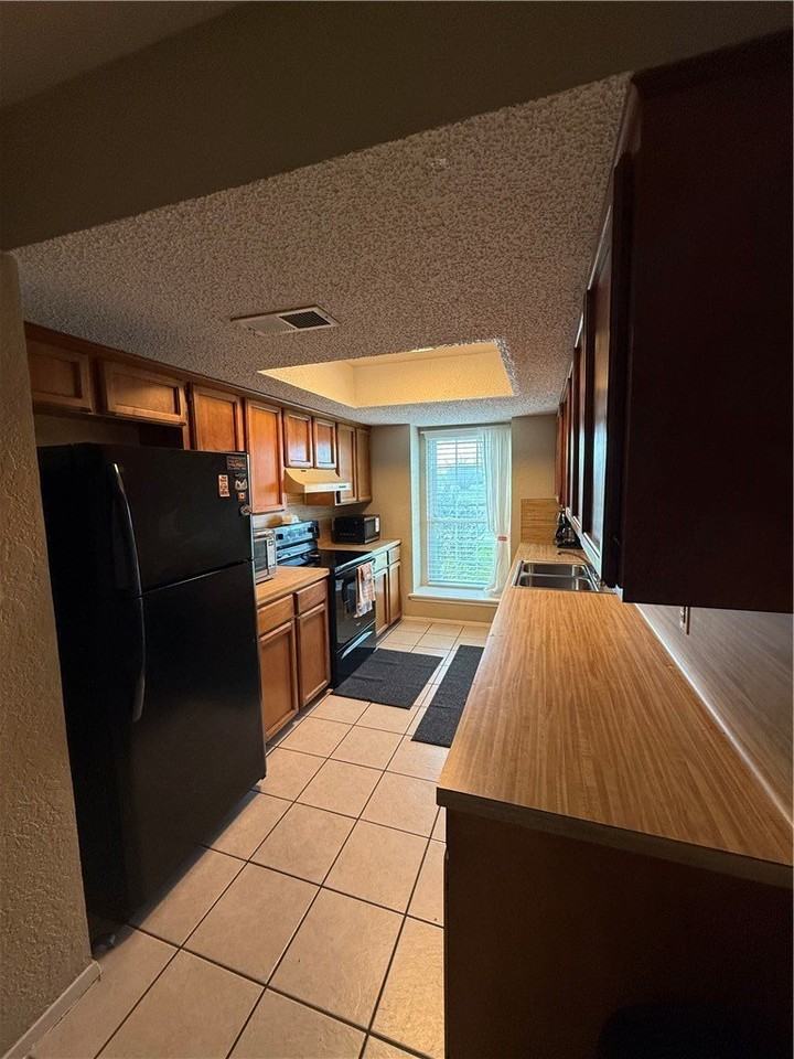 7201 Sparkle Sea Dr - Photo 7 of 20