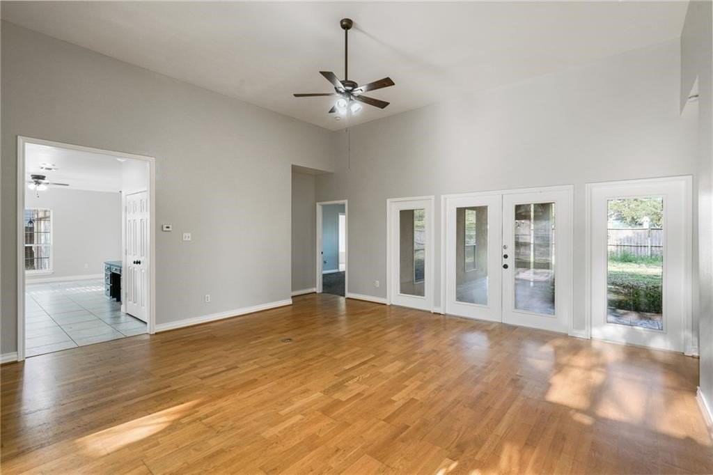 104 Saint Andrews St - Photo 4 of 26