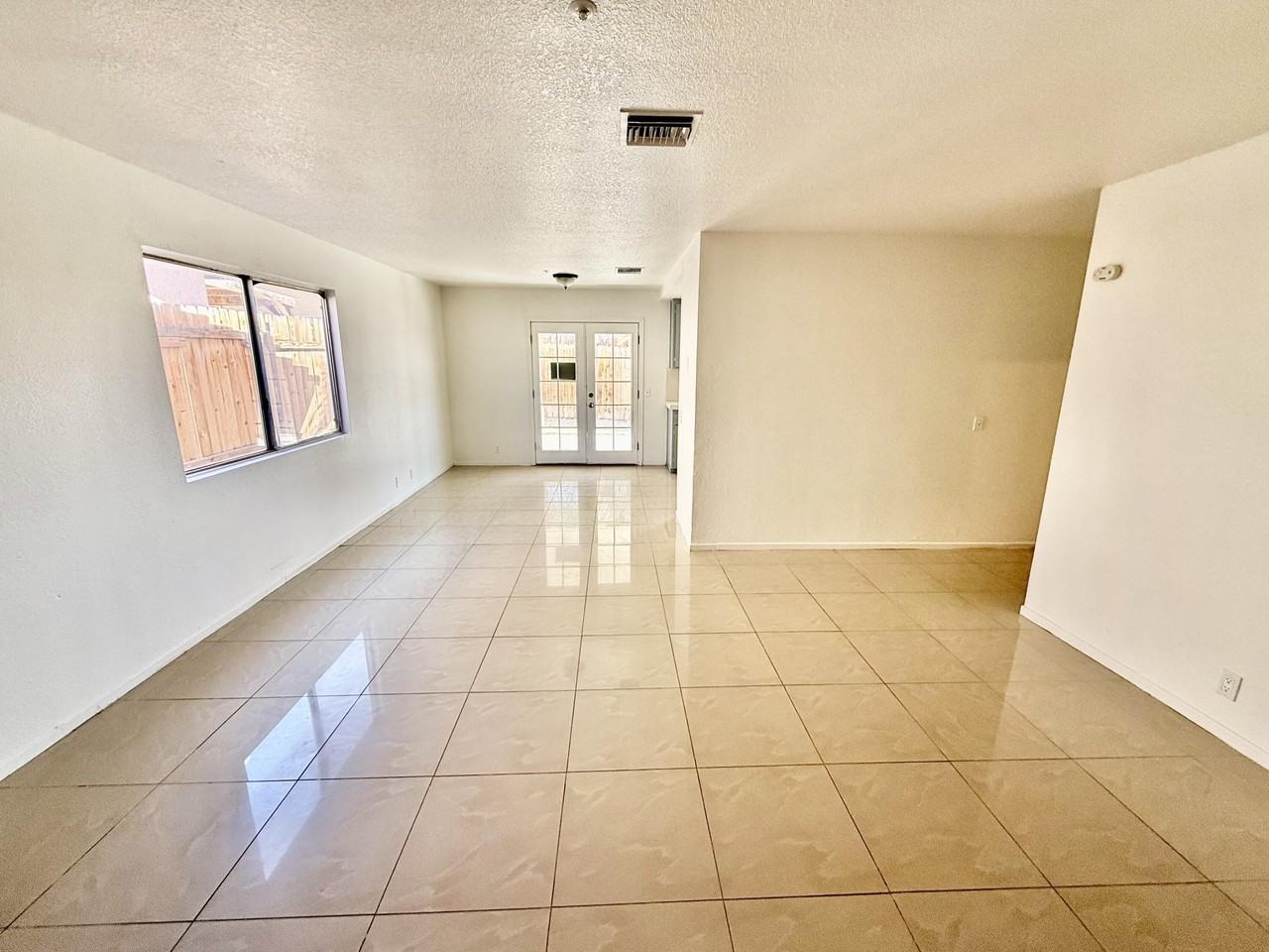 13860 Luis Dr Unit B - Photo 2 of 17