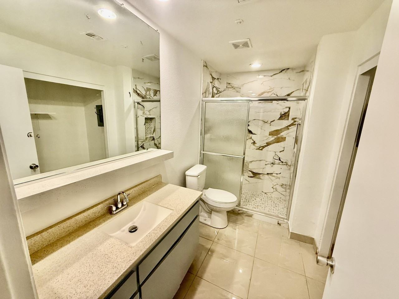 13860 Luis Dr Unit B - Photo 7 of 17