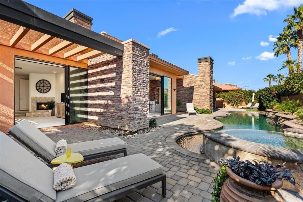 50380 Via Serenidad - Photo 3 of 43