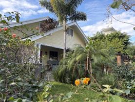 839 N Orange Dr - Photo 1 of 1