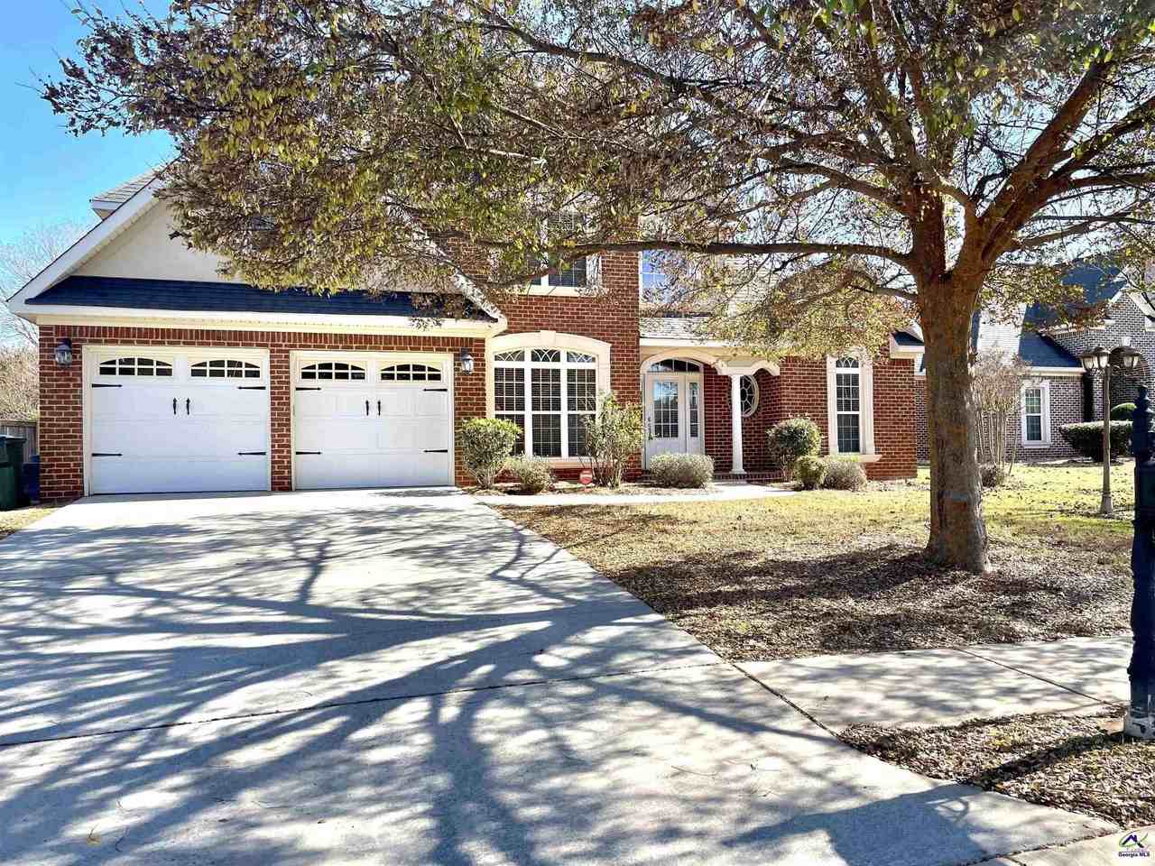 300 Pembroke Pt - Photo 2 of 37