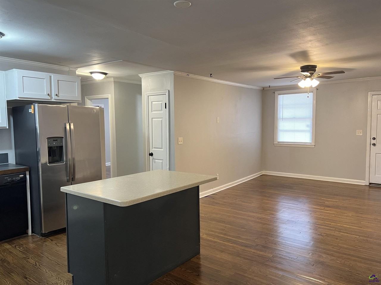 965 N Pierce Ave - Photo 5 of 27