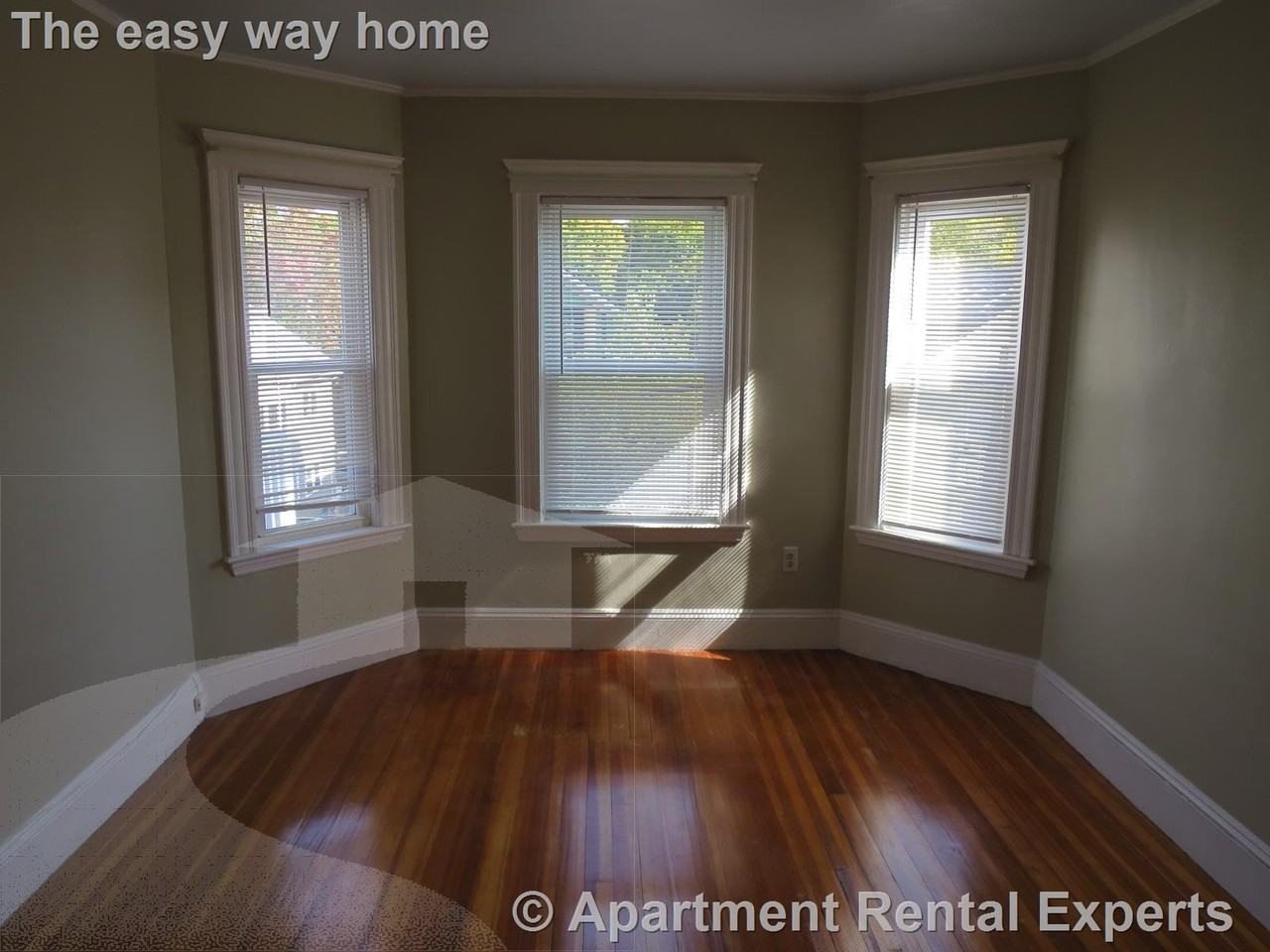 36 Standish St #3 - Photo 2 of 14