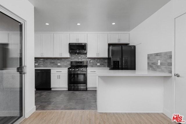 1007 Ocean Park Blvd Apt 1 - Photo 2 of 18