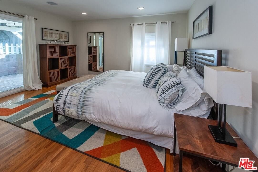 5226 College View Ave - Photo 7 of 17