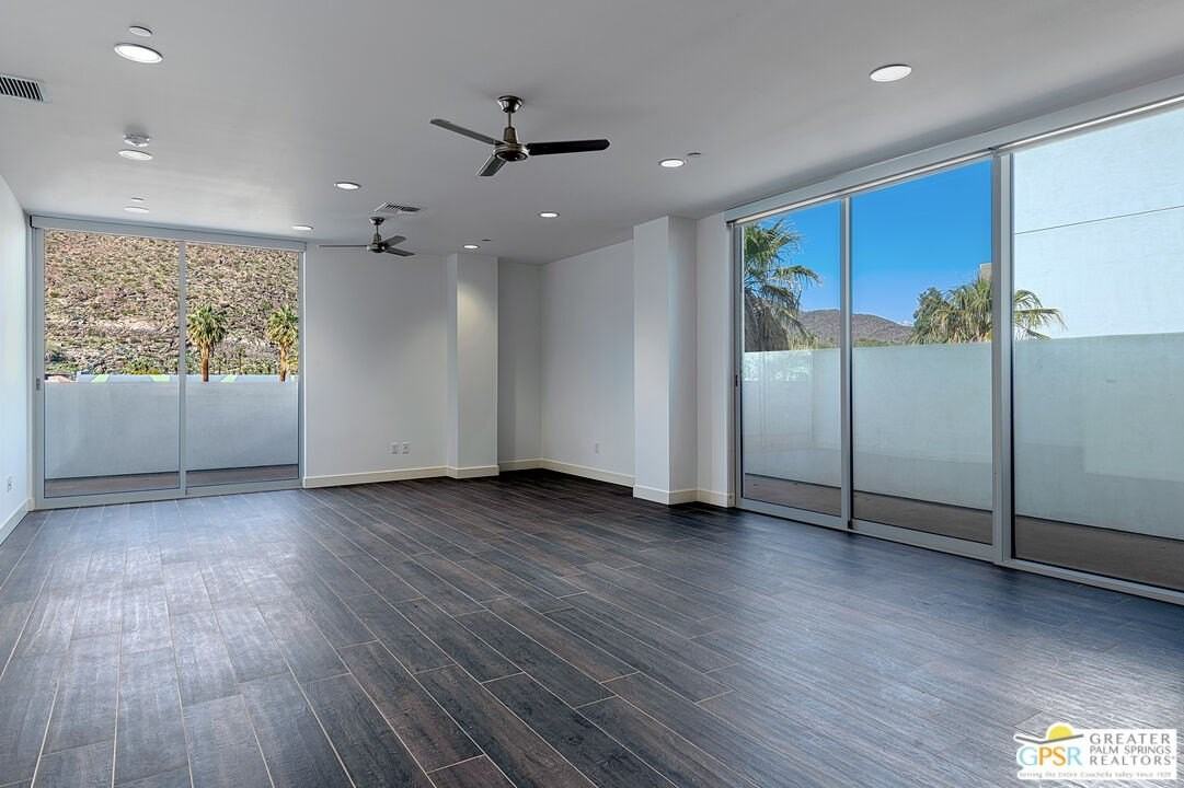 175 N Palm Canyon Dr Unit 215 - Photo 2 of 9