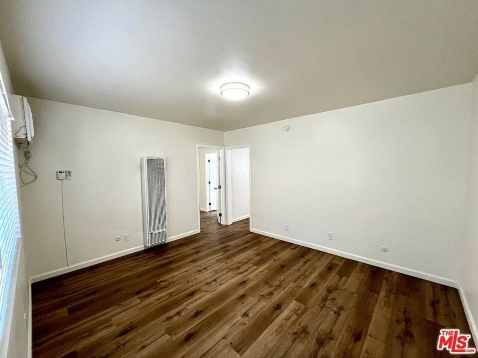 829 Alpine St Apt 3 - Photo 2 of 13