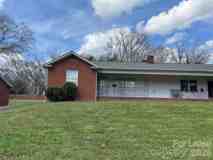 1047 E Main St - Photo 1 of 1