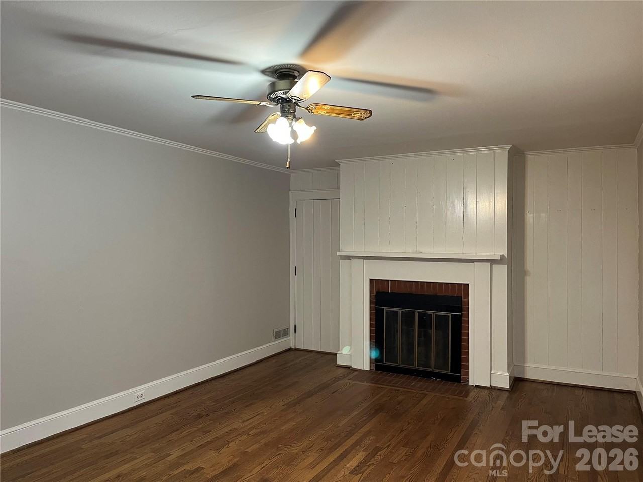 1047 E Main St - Photo 3 of 11