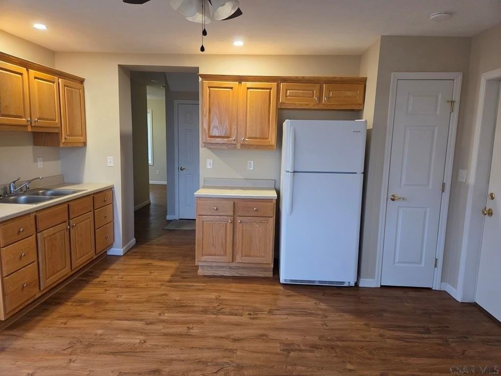 559 N Dominion Dr - Photo 5 of 11