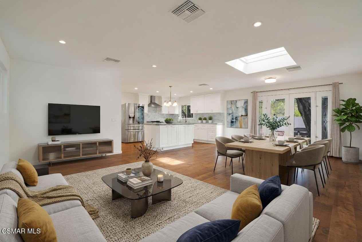 124 Merry Oak Ln - Photo 4 of 33